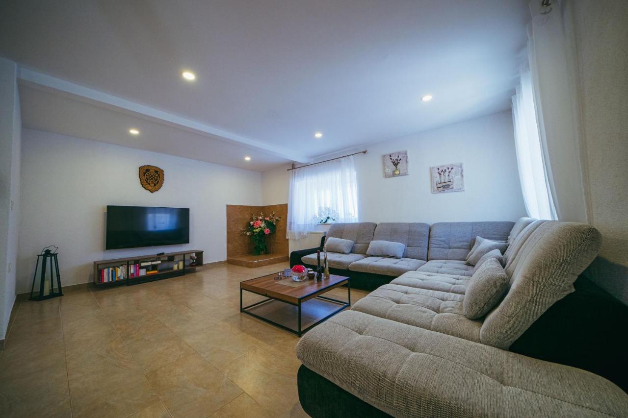 Villa On Stone Velika Cista  Экстерьер фото